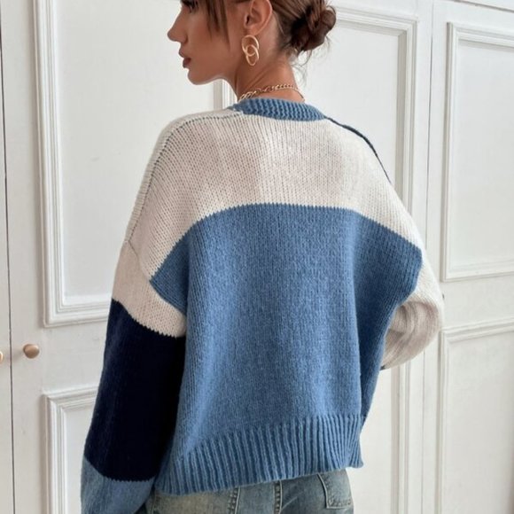 SHADES OF BLUE COLOR BLOCK CARDIGAN WINTER FALL - Picture 6 of 7